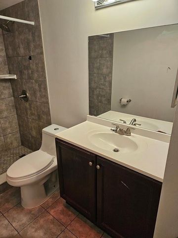 4158 Inverrary Drive 106, Lauderhill, FL 33319
