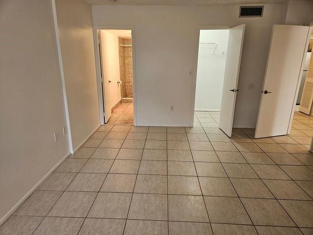 4158 Inverrary Drive 106, Lauderhill, FL 33319