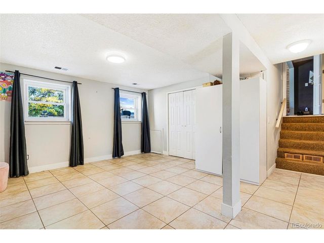 1444 S Helena Cir, Aurora, CO 80017