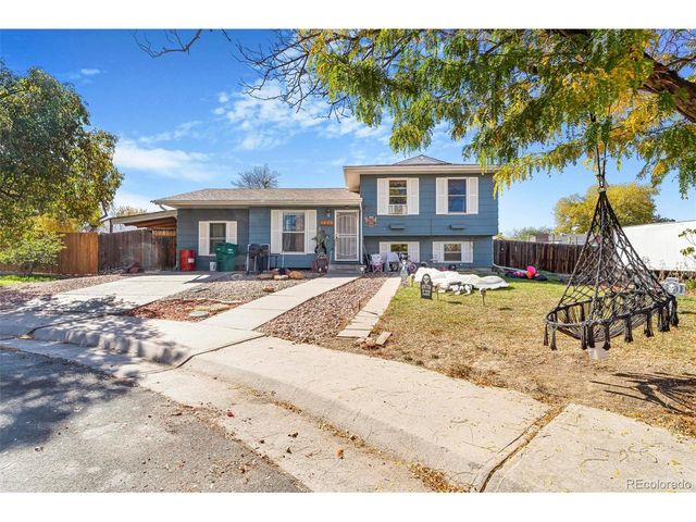 1444 S Helena Cir, Aurora, CO 80017