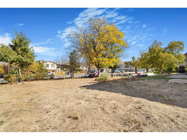 1444 S Helena Cir, Aurora, CO 80017