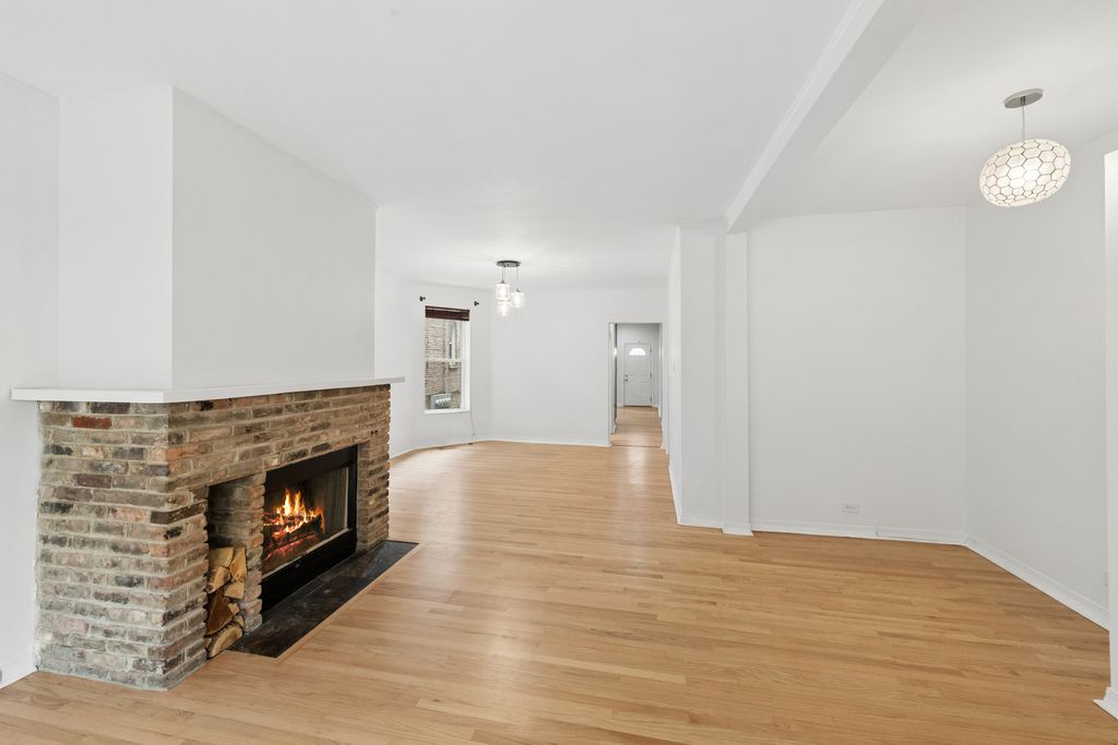 2653 W WALTON Street 1, Chicago, IL 60622 — photo 5