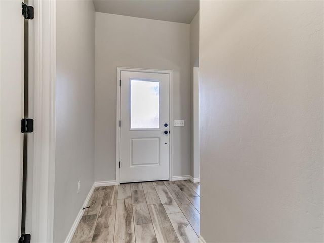 12200 Rockbed Drive, Yukon, OK 73099