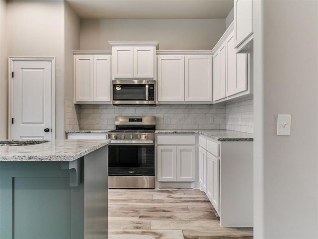 12200 Rockbed Drive, Yukon, OK 73099