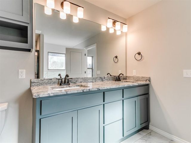 12200 Rockbed Drive, Yukon, OK 73099