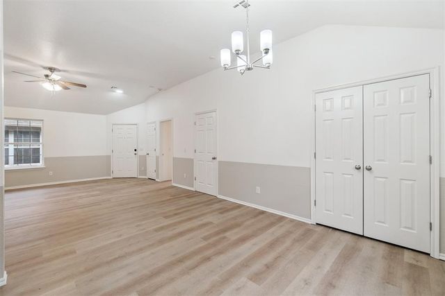 12325 SW 6th Street, Yukon, OK 73099