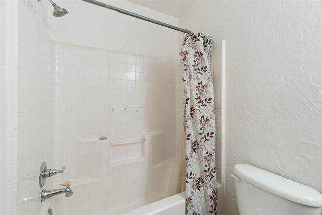 12325 SW 6th Street, Yukon, OK 73099