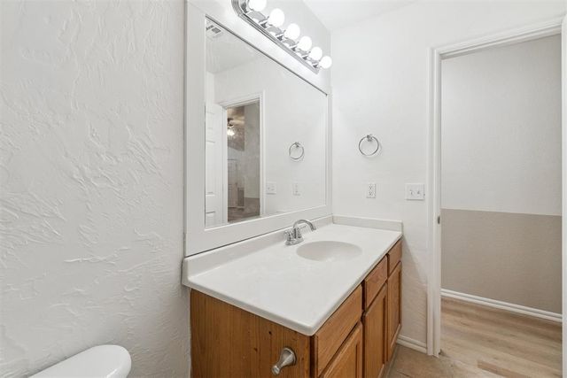 12325 SW 6th Street, Yukon, OK 73099