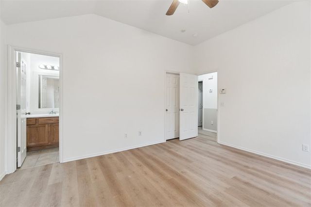 12325 SW 6th Street, Yukon, OK 73099