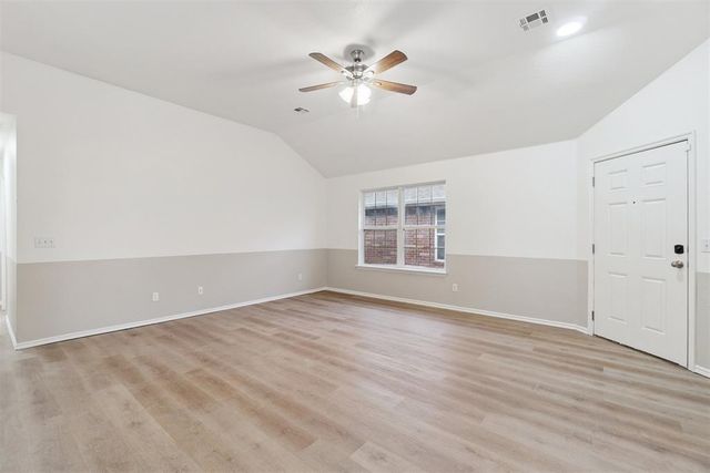 12325 SW 6th Street, Yukon, OK 73099