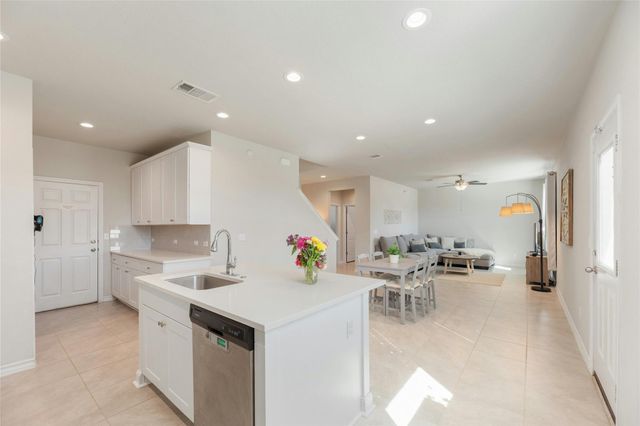 3925 Lyndsey Marie LN, Pflugerville, TX 78660