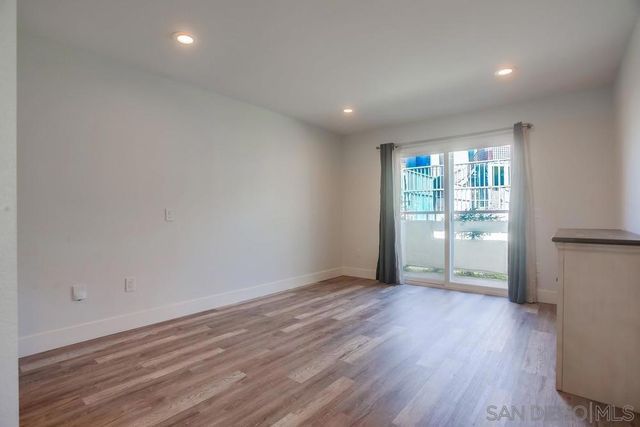 450 Stoney Point Way 135, Oceanside, CA 92058