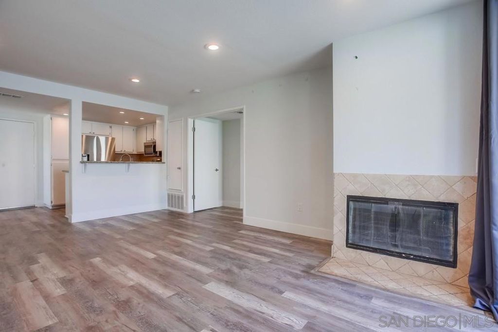 Image 13 of property listing at 450 Stoney Point Way 135, Oceanside, CA 92058