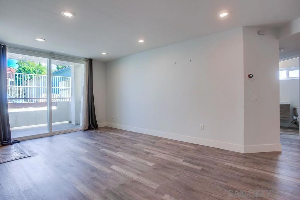 Image 15 of property listing at 450 Stoney Point Way 135, Oceanside, CA 92058