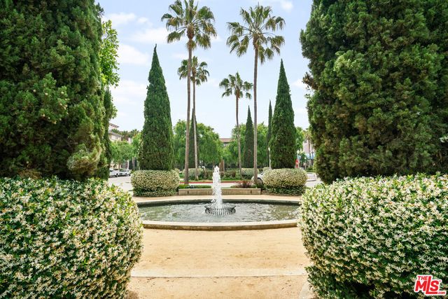 6400 Crescent Parkway 113, Playa Vista, CA 90094