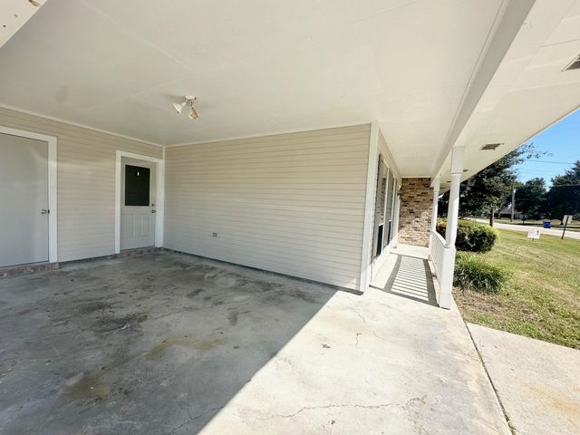 600 Parkside Dr, Thibodaux, LA 70301