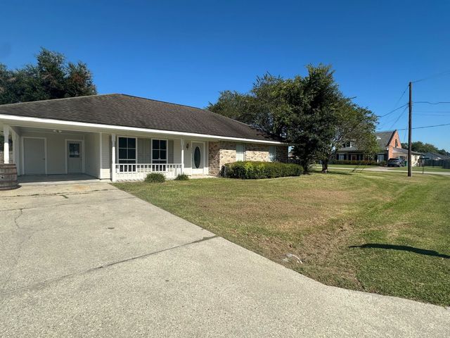 600 Parkside Dr, Thibodaux, LA 70301