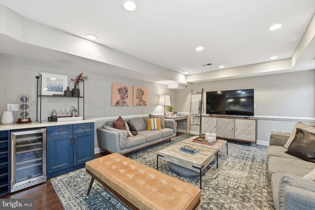 6608 CAVALIER DR, Alexandria, VA 22307