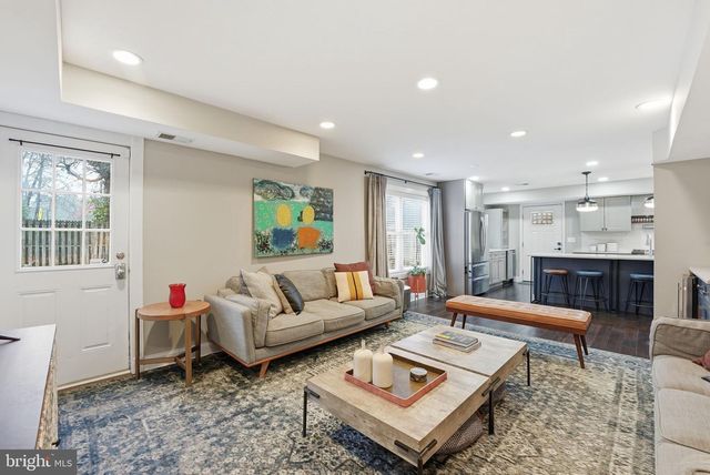 6608 CAVALIER DR, Alexandria, VA 22307