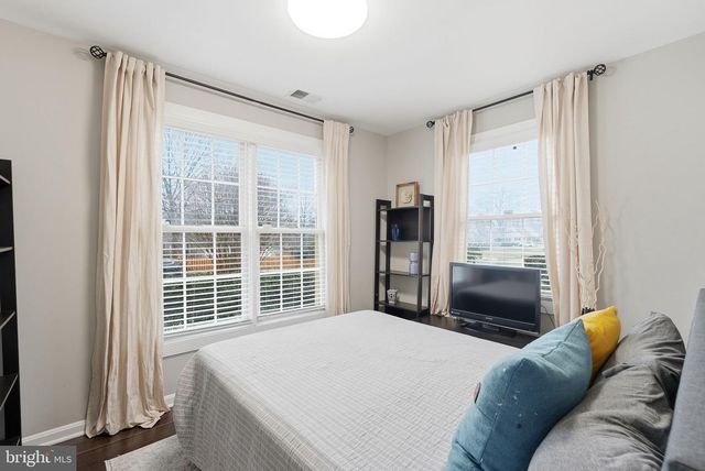 6608 CAVALIER DR, Alexandria, VA 22307