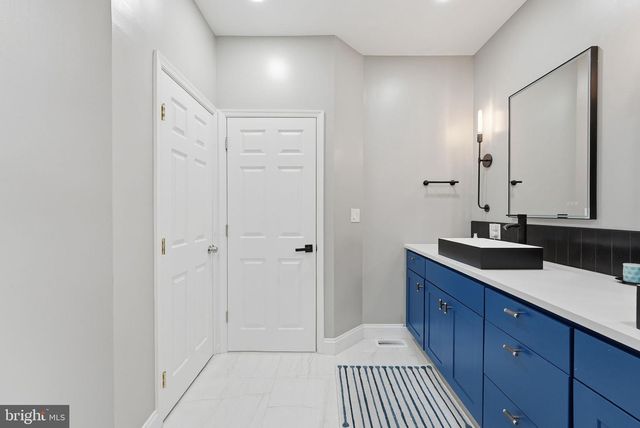 6608 CAVALIER DR, Alexandria, VA 22307