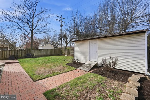 6608 CAVALIER DR, Alexandria, VA 22307