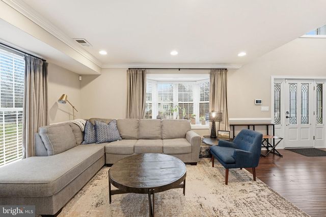 6608 CAVALIER DR, Alexandria, VA 22307