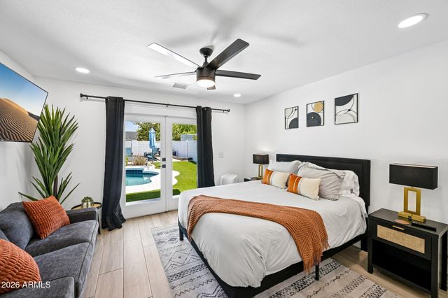 1013 S PARKSIDE Drive, Tempe, AZ 85281