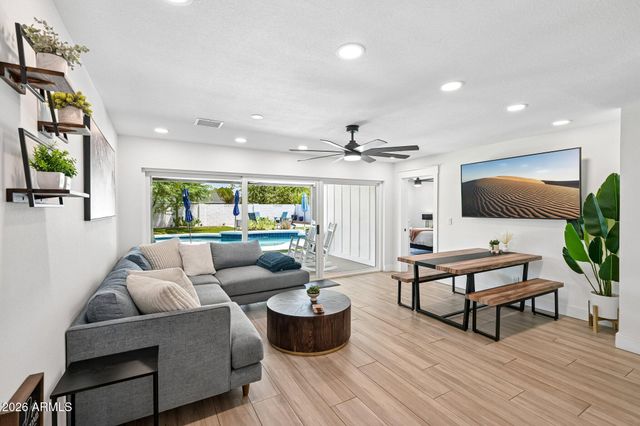 1013 S PARKSIDE Drive, Tempe, AZ 85281