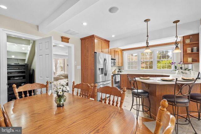 17 TANSEY DR, Upper Chichester, PA 19014