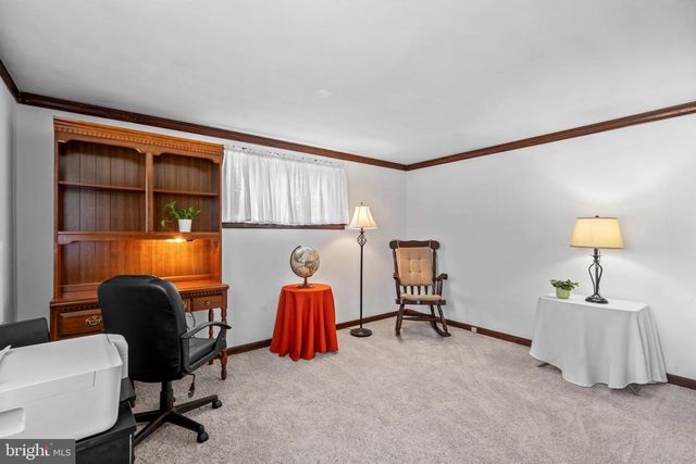 17 TANSEY DR, Upper Chichester, PA 19014