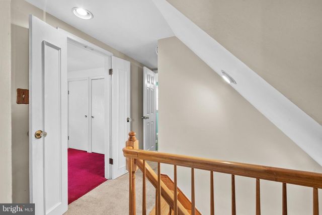 17 TANSEY DR, Upper Chichester, PA 19014