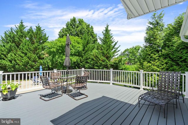 17 TANSEY DR, Upper Chichester, PA 19014