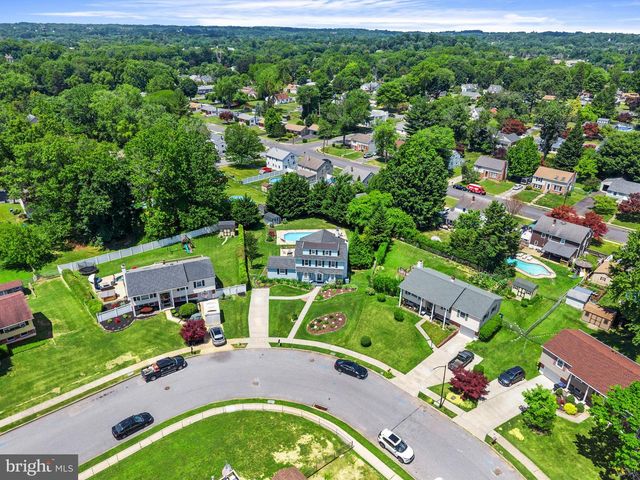 17 TANSEY DR, Upper Chichester, PA 19014