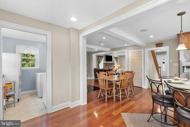 17 TANSEY DR, Upper Chichester, PA 19014