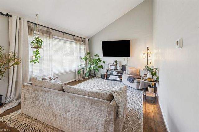 6112 Lockamy LN, Norfolk, VA 23502