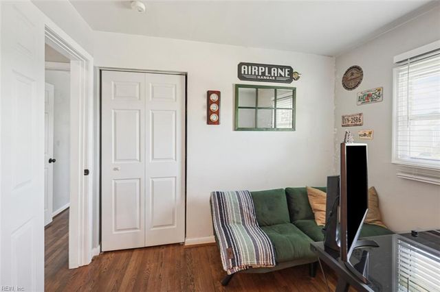 6112 Lockamy LN, Norfolk, VA 23502