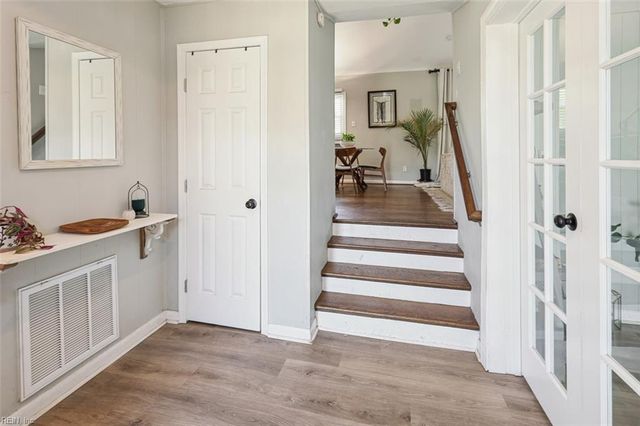 6112 Lockamy LN, Norfolk, VA 23502