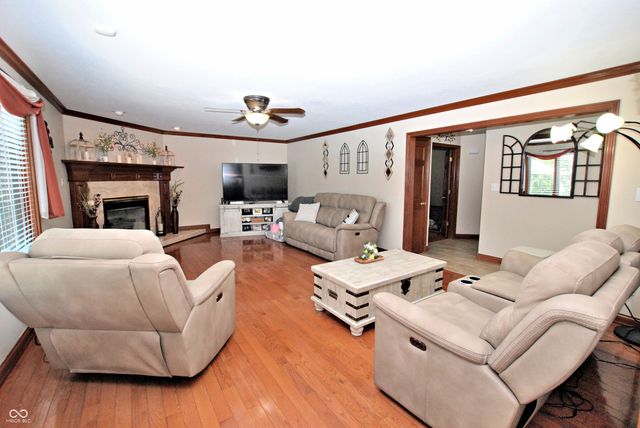 1772 Wedgewood Drive, Greenwood, IN 46143