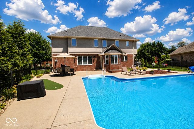 1772 Wedgewood Drive, Greenwood, IN 46143
