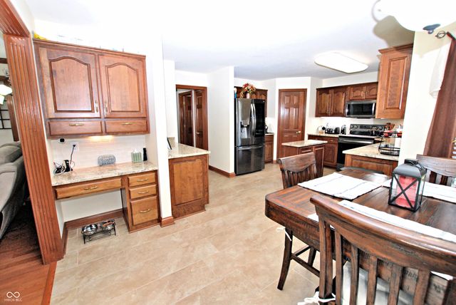 1772 Wedgewood Drive, Greenwood, IN 46143