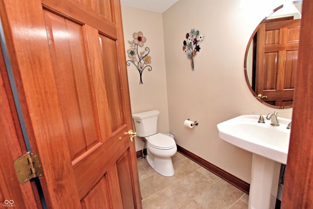 1772 Wedgewood Drive, Greenwood, IN 46143
