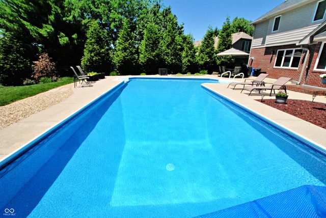 1772 Wedgewood Drive, Greenwood, IN 46143