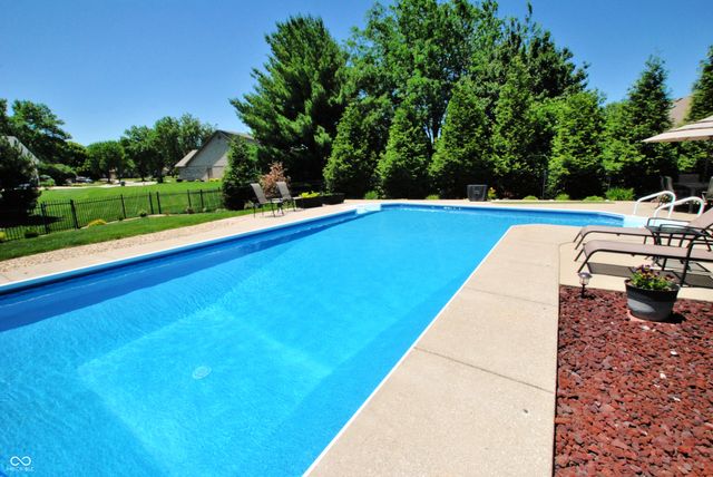 1772 Wedgewood Drive, Greenwood, IN 46143