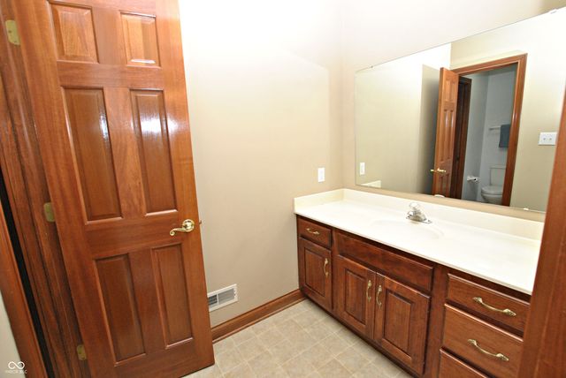 1772 Wedgewood Drive, Greenwood, IN 46143