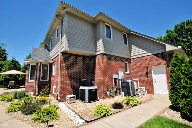 1772 Wedgewood Drive, Greenwood, IN 46143
