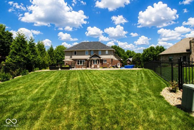 1772 Wedgewood Drive, Greenwood, IN 46143