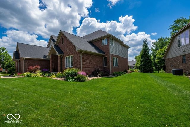 1772 Wedgewood Drive, Greenwood, IN 46143