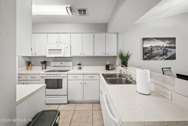 5025 FULHAM Road S, Jacksonville, FL 32244