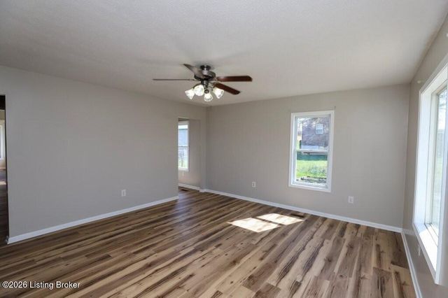 414 S Mill St, Vine Grove, KY 40175